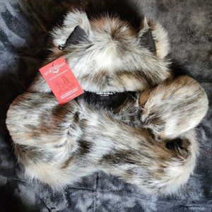 Eurasian Wolf Limited Edition Faux Fur Hood - Unisex